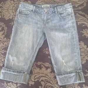 Mossimo Supply Co. capris jeans